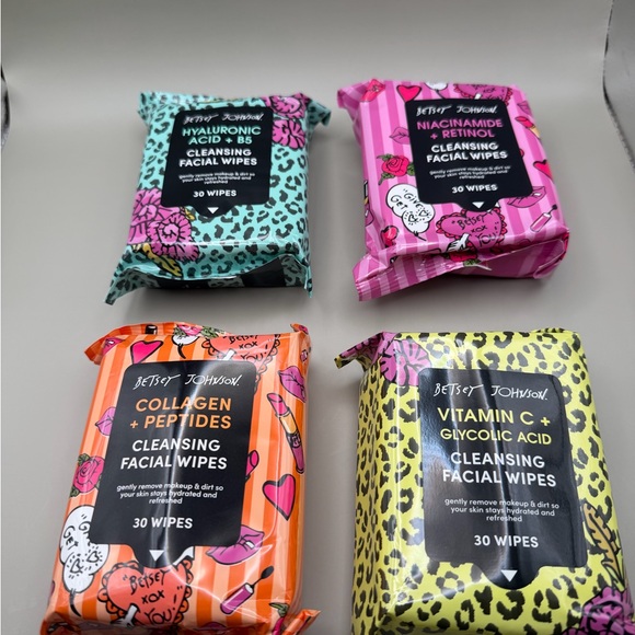 Betsey Johnson Other - Betsy Johnson Facial Wipes - 4 packs